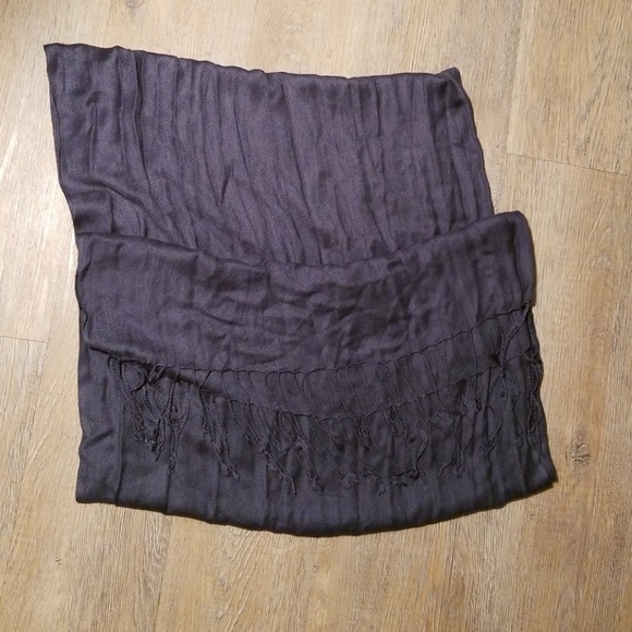 Scarf - Picture 3 of 3